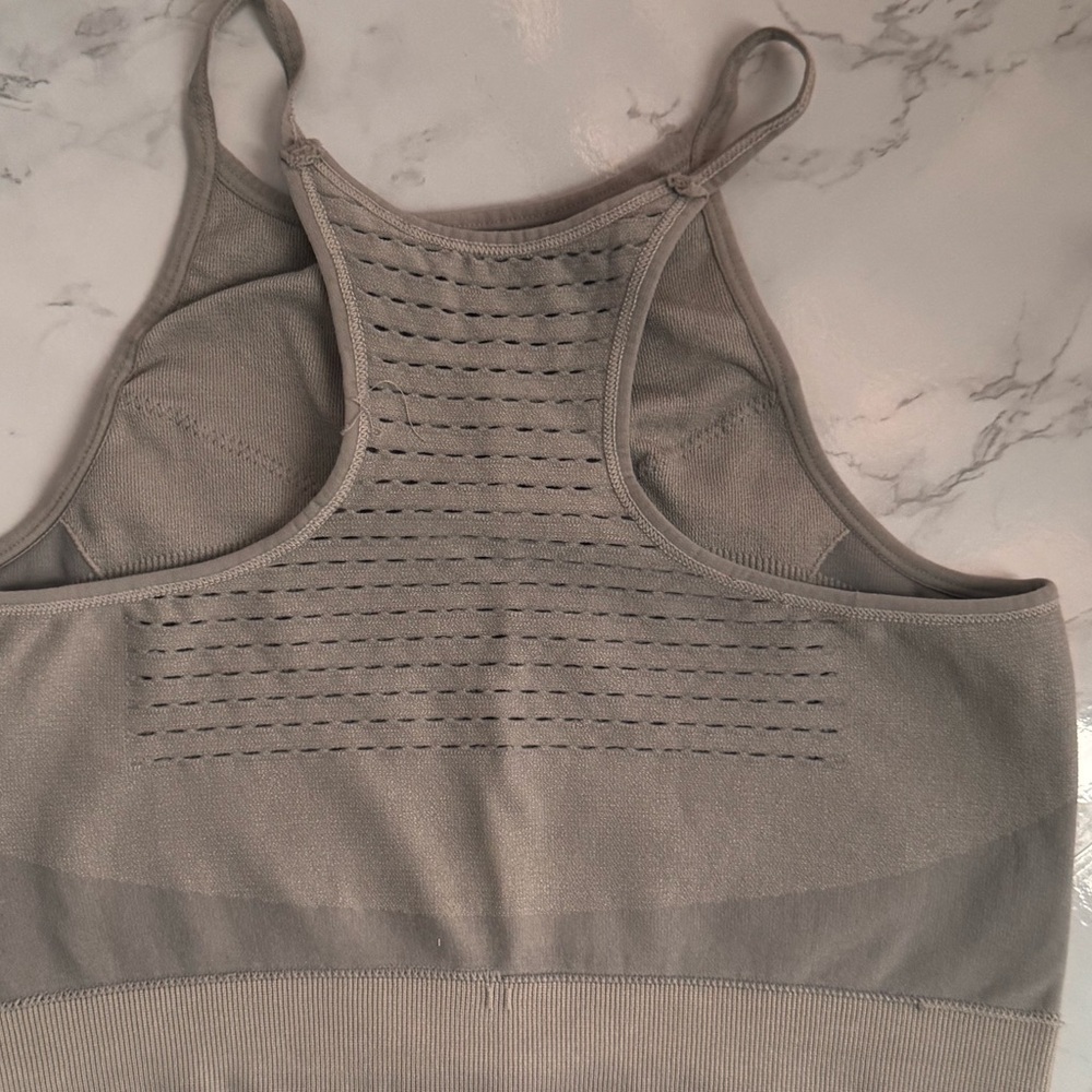 Gray Ribbed Sports Bra - Picture 5 of 5